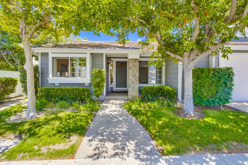 Virtual tour photo 5 of 77 for 14412 North Church Square