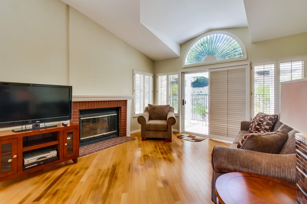 Virtual tour photo 11 of 77 for 14412 North Church Square