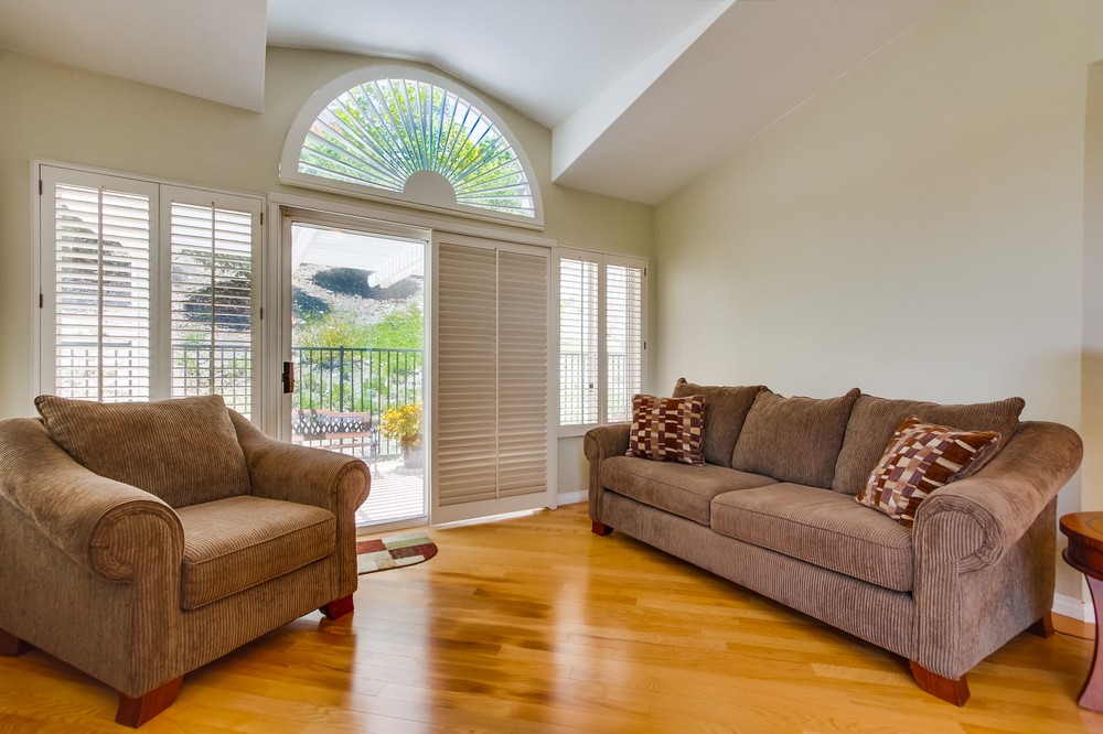 Virtual tour photo 12 of 77 for 14412 North Church Square