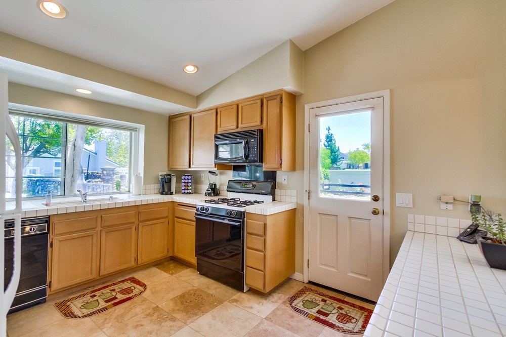 Virtual tour photo 17 of 77 for 14412 North Church Square