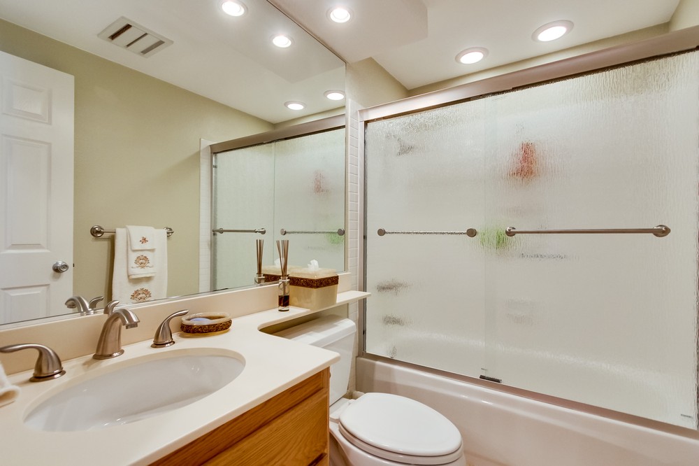Virtual tour photo 44 of 77 for 14412 North Church Square