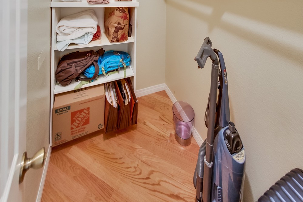 Virtual tour photo 45 of 77 for 14412 North Church Square