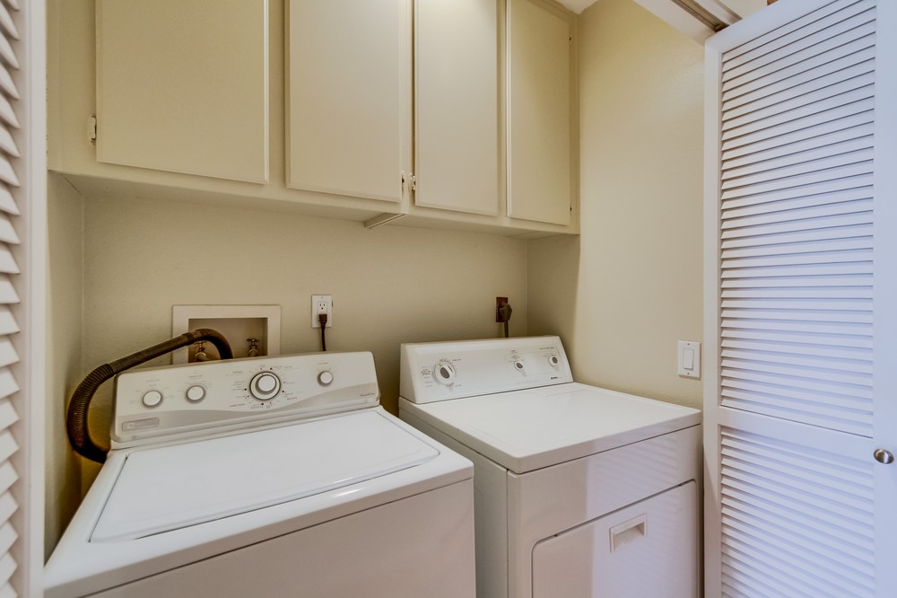 Virtual tour photo 46 of 77 for 14412 North Church Square