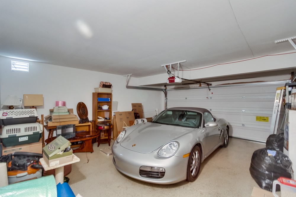 Virtual tour photo 47 of 77 for 14412 North Church Square