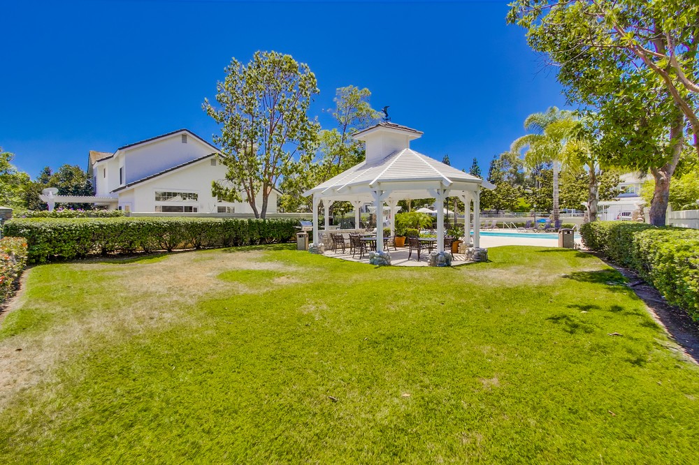 Virtual tour photo 70 of 77 for 14412 North Church Square