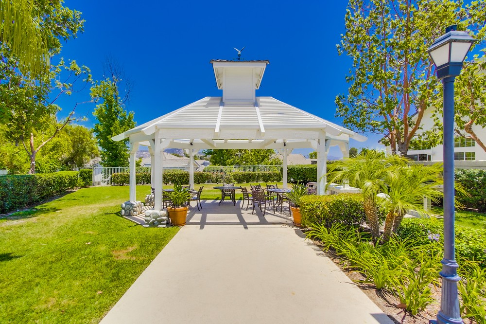 Virtual tour photo 71 of 77 for 14412 North Church Square