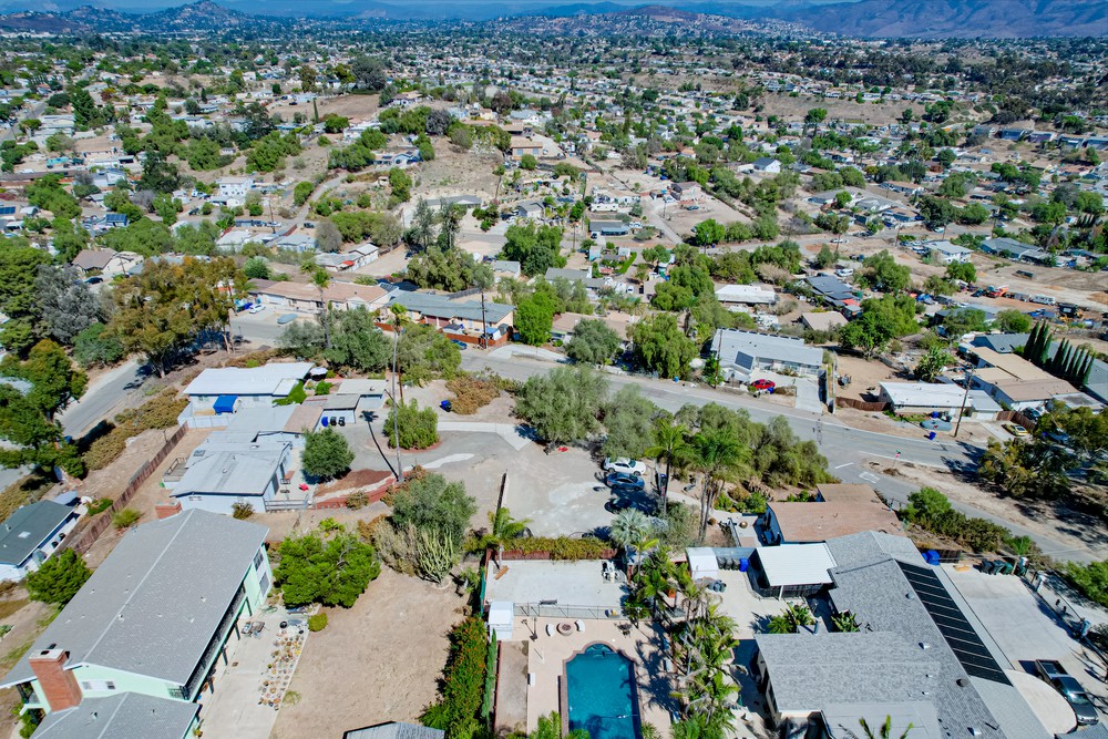 Virtual tour photo 22 of 47 for 1444 Klauber Ave
