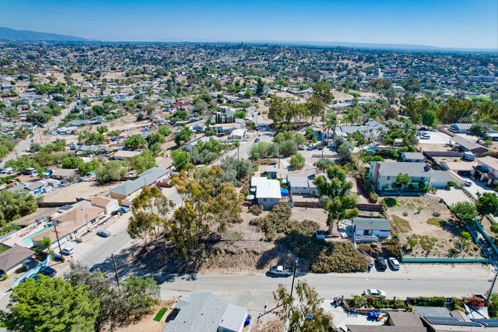Virtual tour photo 39 of 47 for 1444 Klauber Ave