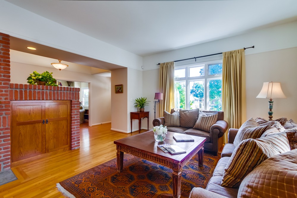 Virtual tour photo 8 of 52 for 1444 Law St