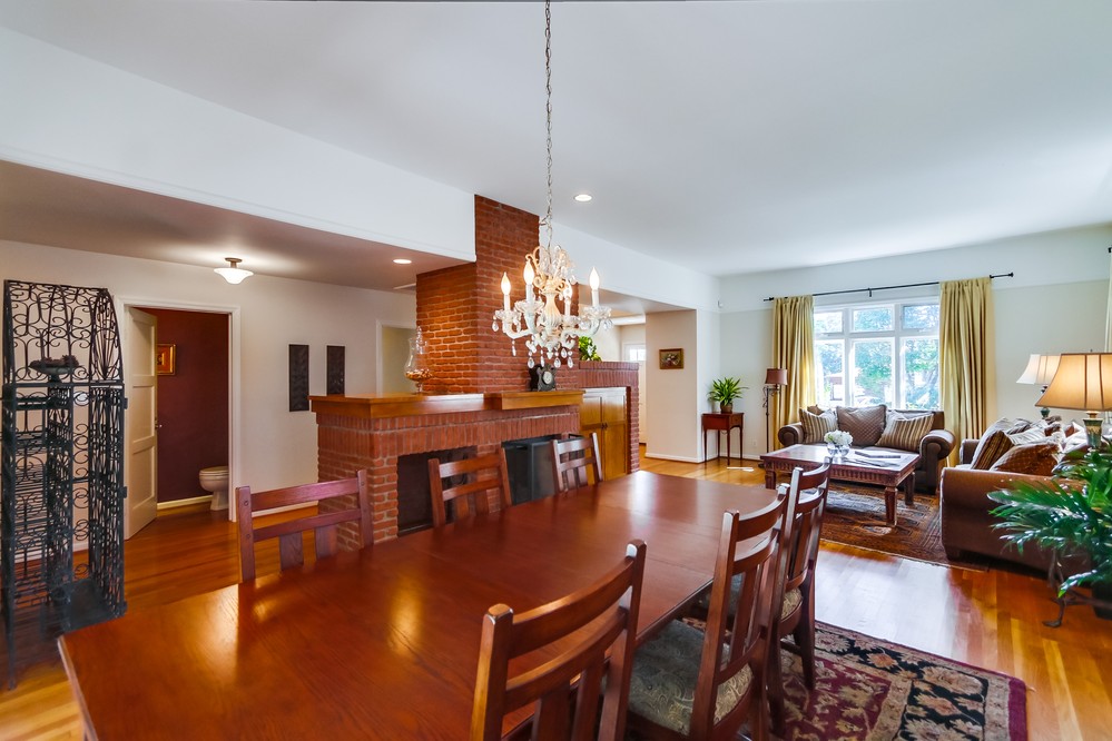 Virtual tour photo 11 of 52 for 1444 Law St