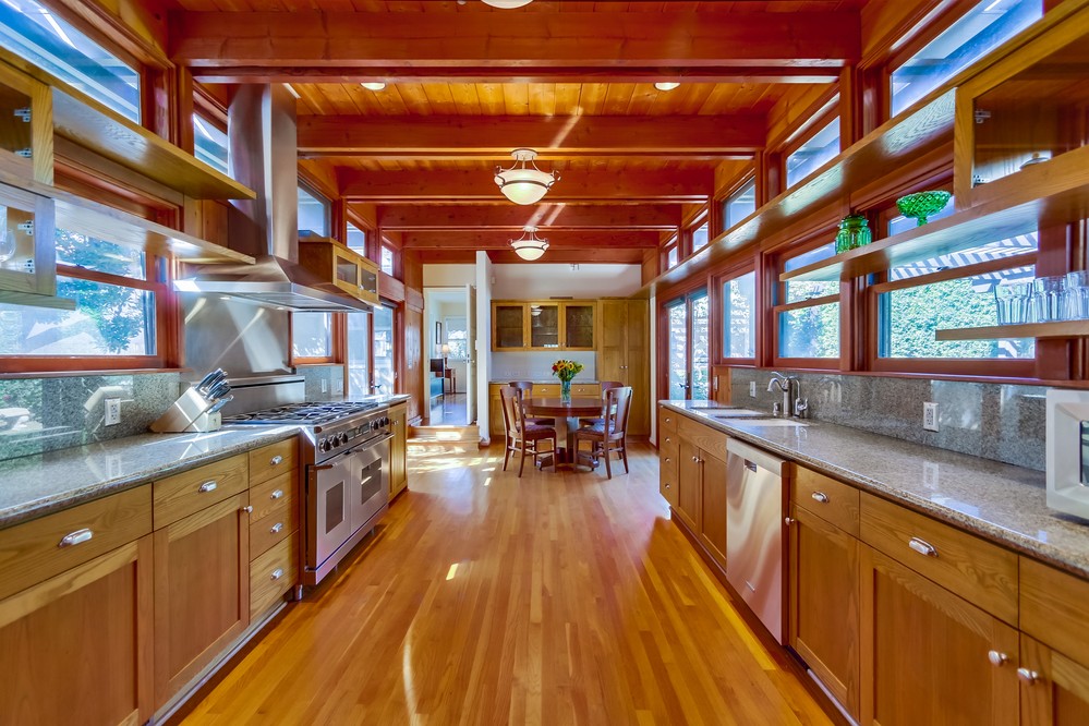 Virtual tour photo 17 of 52 for 1444 Law St