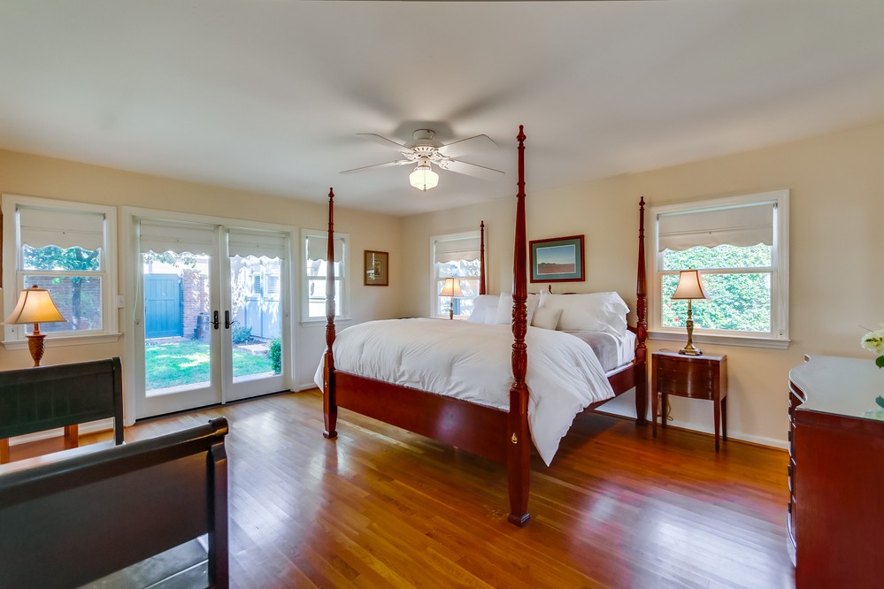 Virtual tour photo 29 of 52 for 1444 Law St