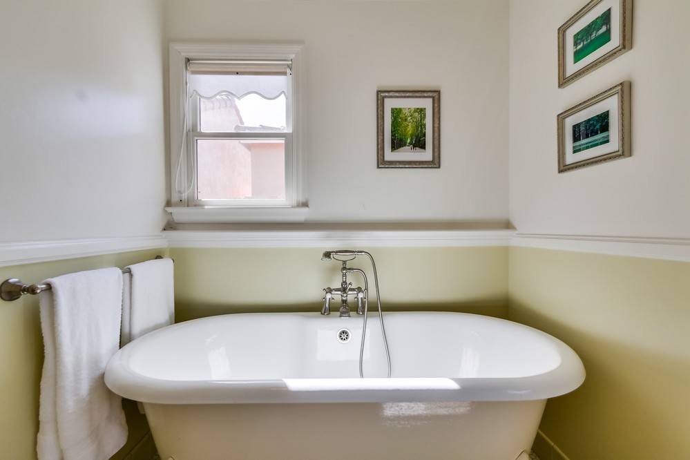 Virtual tour photo 33 of 52 for 1444 Law St