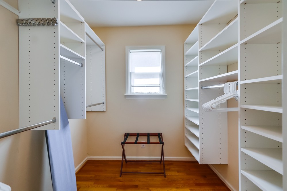 Virtual tour photo 35 of 52 for 1444 Law St