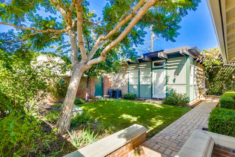 Virtual tour photo 39 of 52 for 1444 Law St