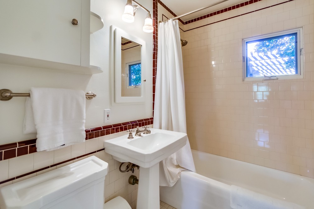 Virtual tour photo 43 of 52 for 1444 Law St
