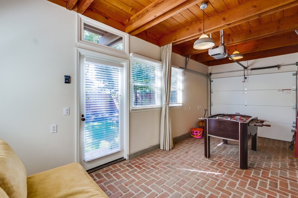Virtual tour photo 45 of 52 for 1444 Law St