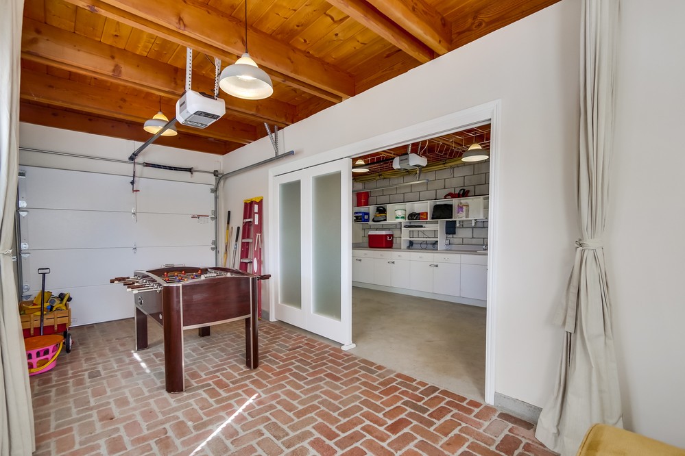 Virtual tour photo 46 of 52 for 1444 Law St