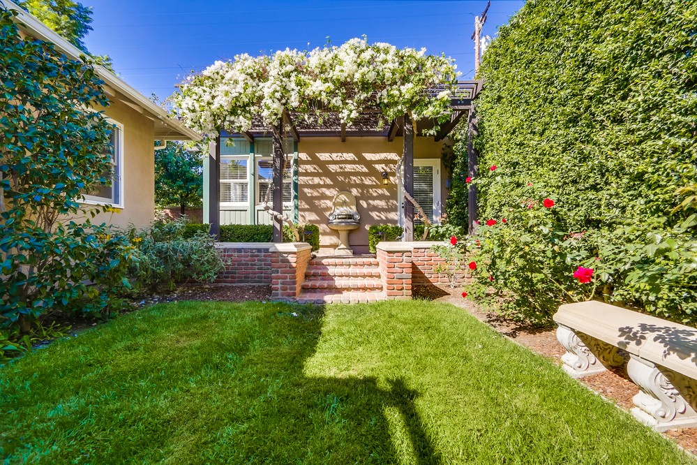 Virtual tour photo 27 of 52 for 1444 Law St