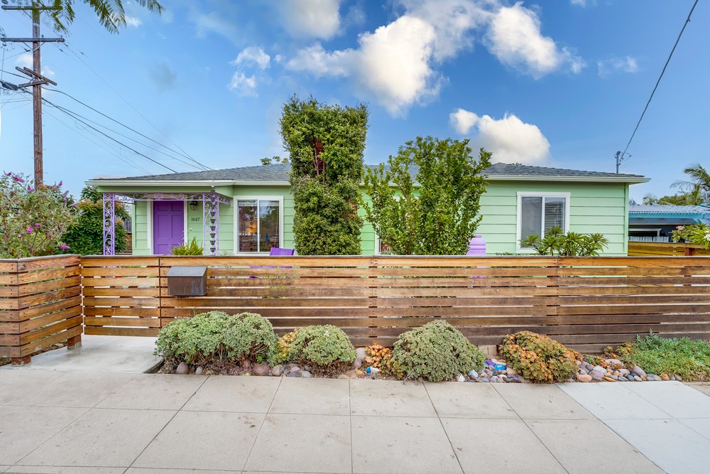 Virtual tour photo 3 of 56 for 1447 Felton St