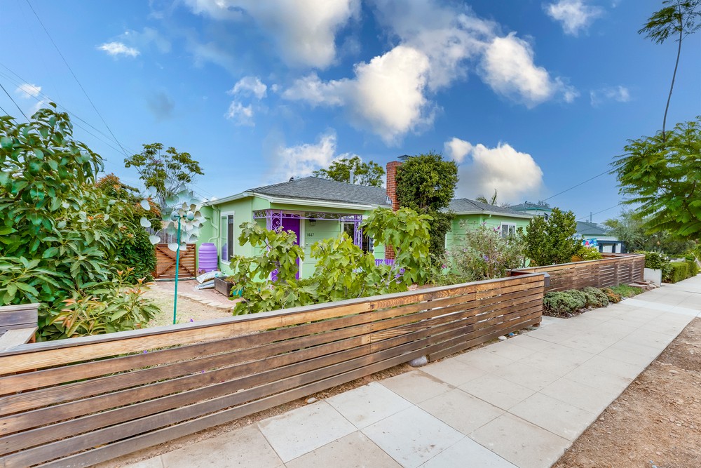 Virtual tour photo 5 of 56 for 1447 Felton St