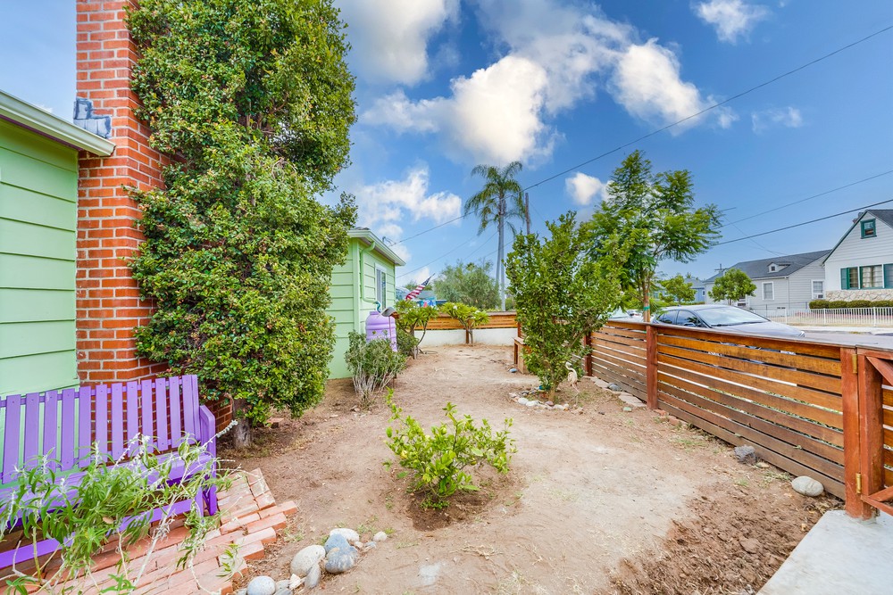 Virtual tour photo 9 of 56 for 1447 Felton St