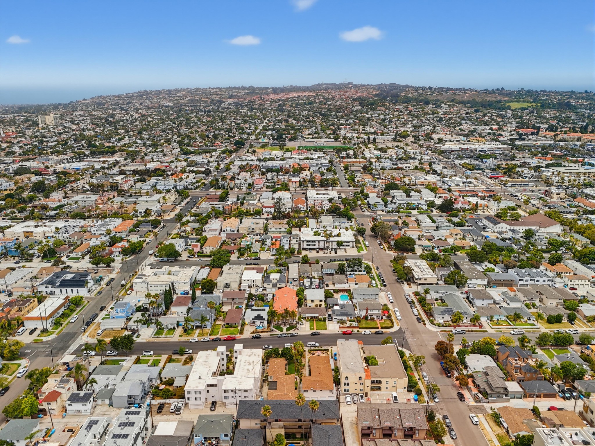 Virtual tour photo 14 of 34 for 1449-53 Oliver Ave