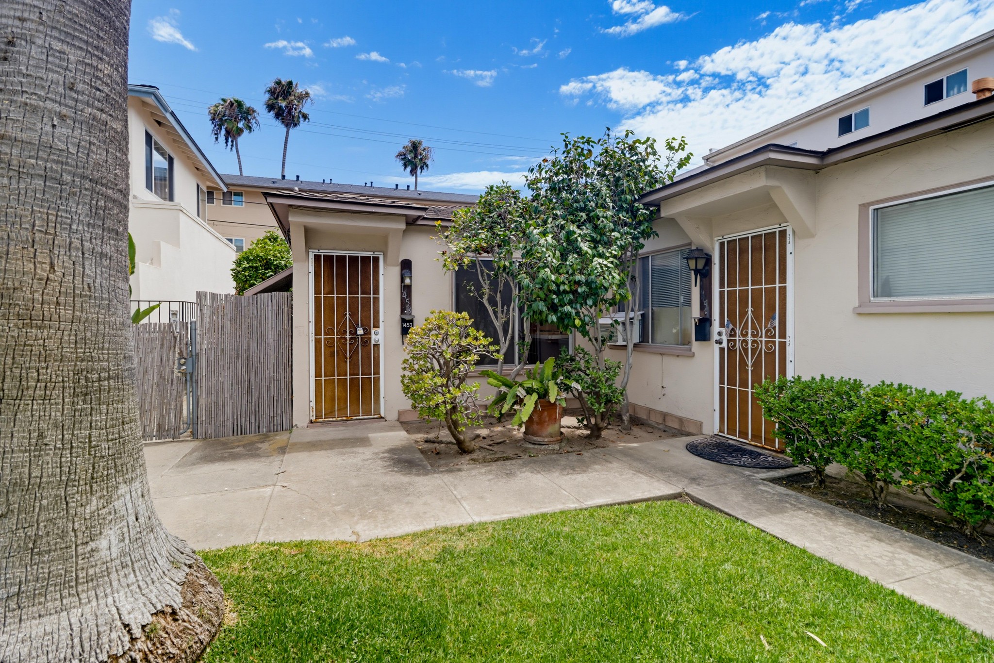 Virtual tour photo 5 of 49 for 1449-53 Oliver Ave