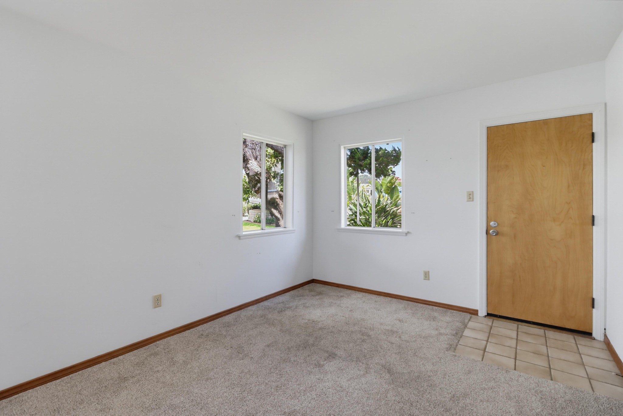 Virtual tour photo 10 of 49 for 1449-53 Oliver Ave
