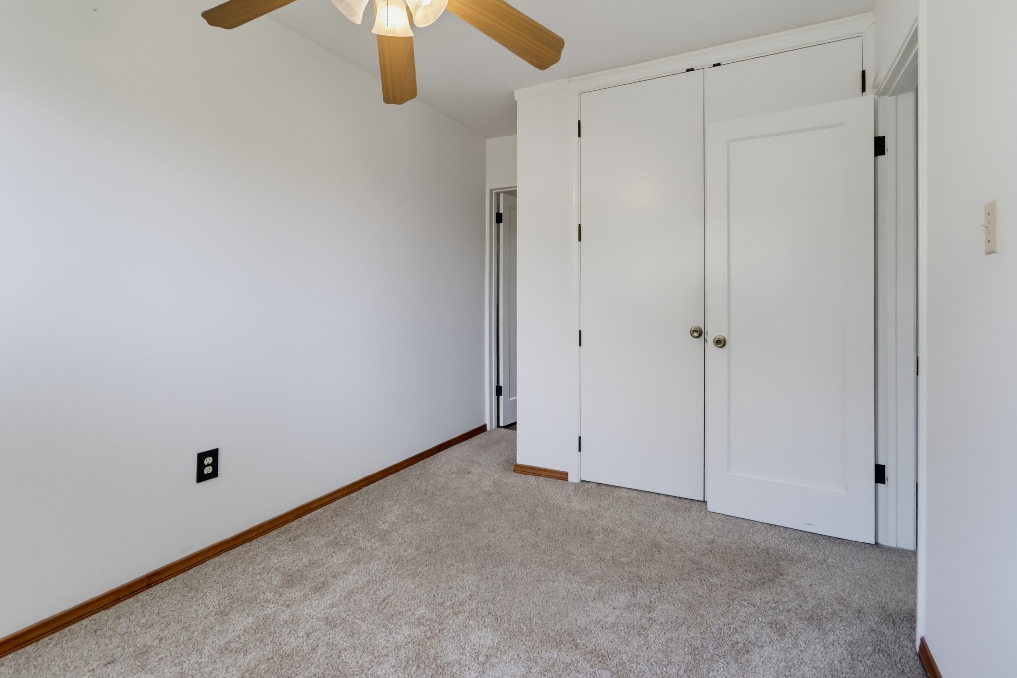 Virtual tour photo 19 of 49 for 1449-53 Oliver Ave