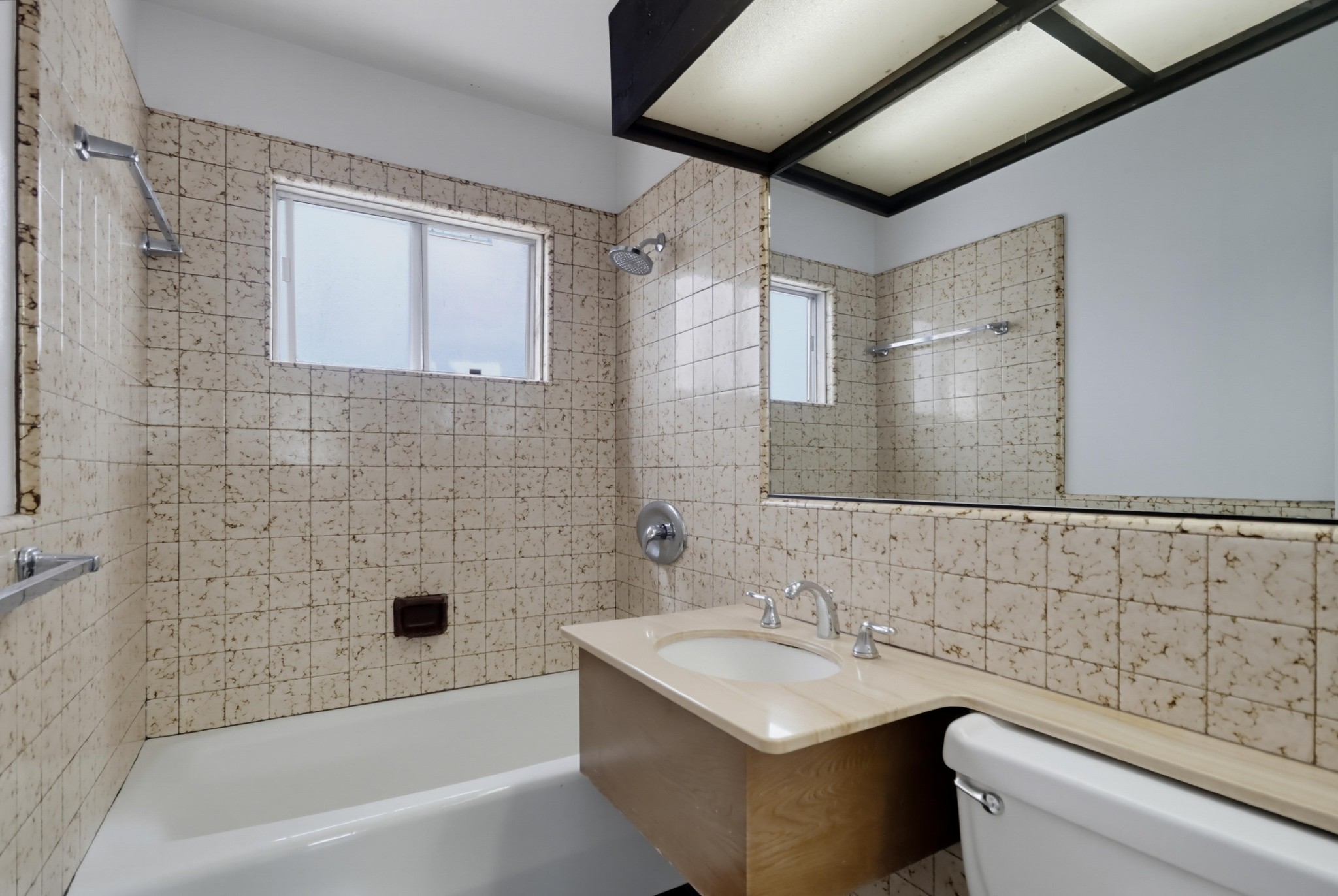 Virtual tour photo 21 of 49 for 1449-53 Oliver Ave