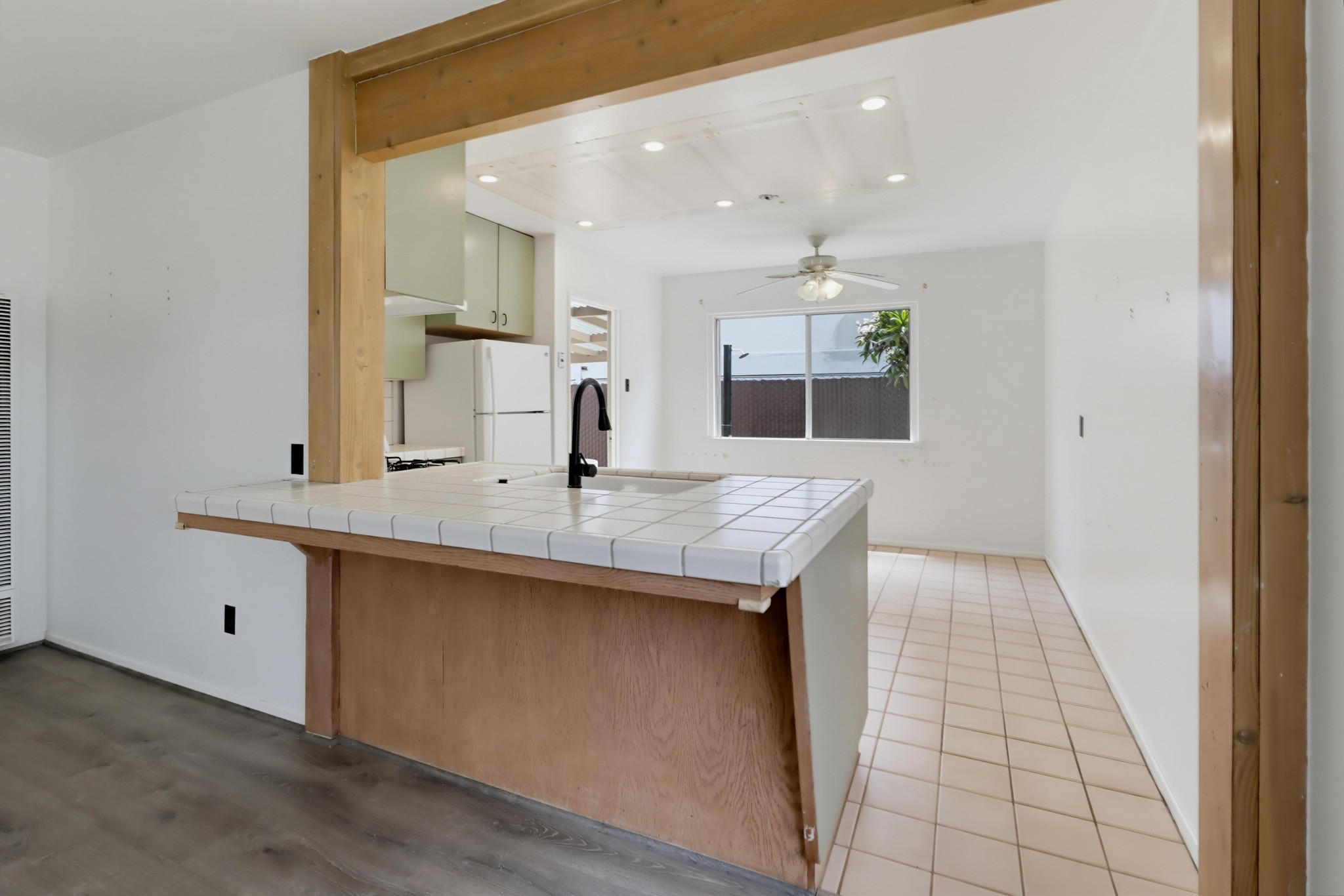 Virtual tour photo 26 of 49 for 1449-53 Oliver Ave