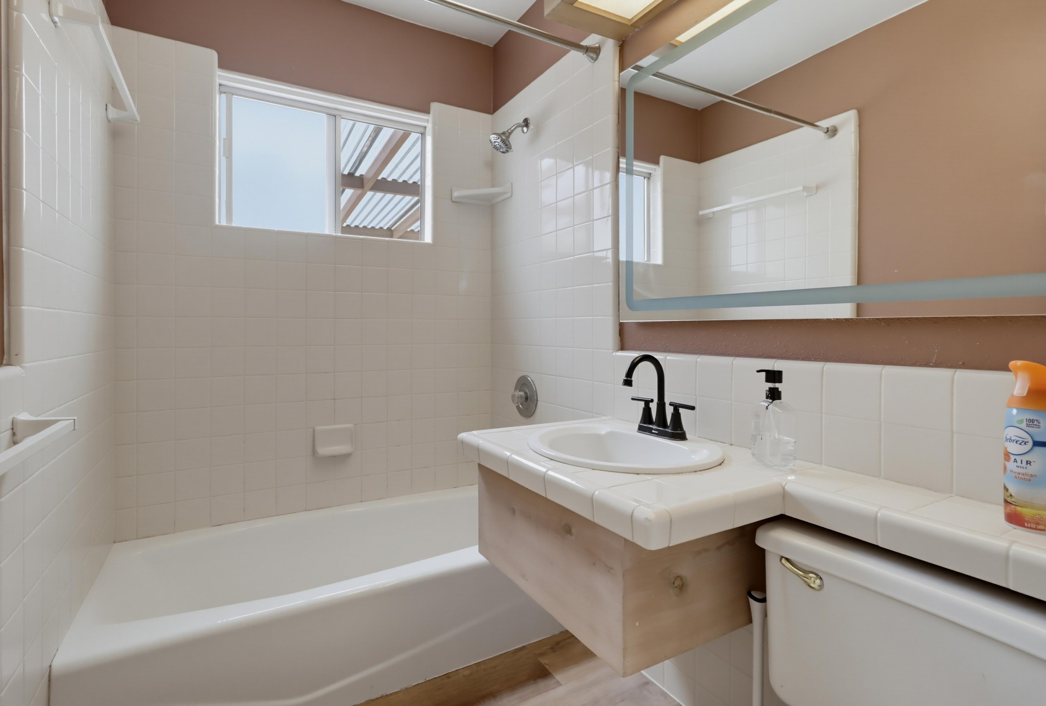 Virtual tour photo 37 of 49 for 1449-53 Oliver Ave