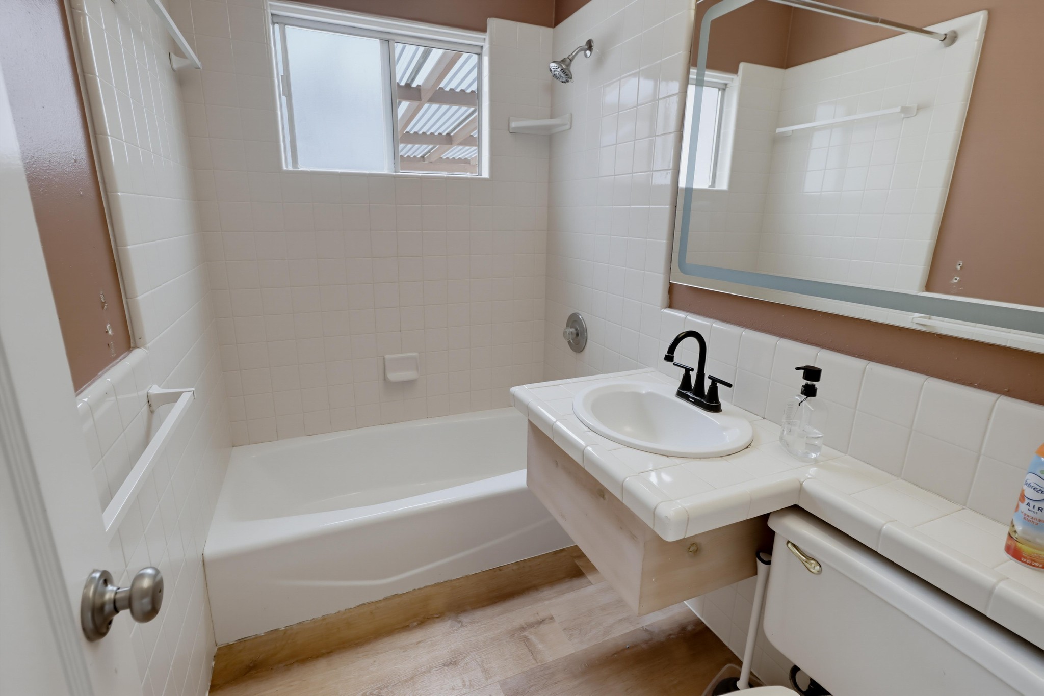 Virtual tour photo 38 of 49 for 1449-53 Oliver Ave