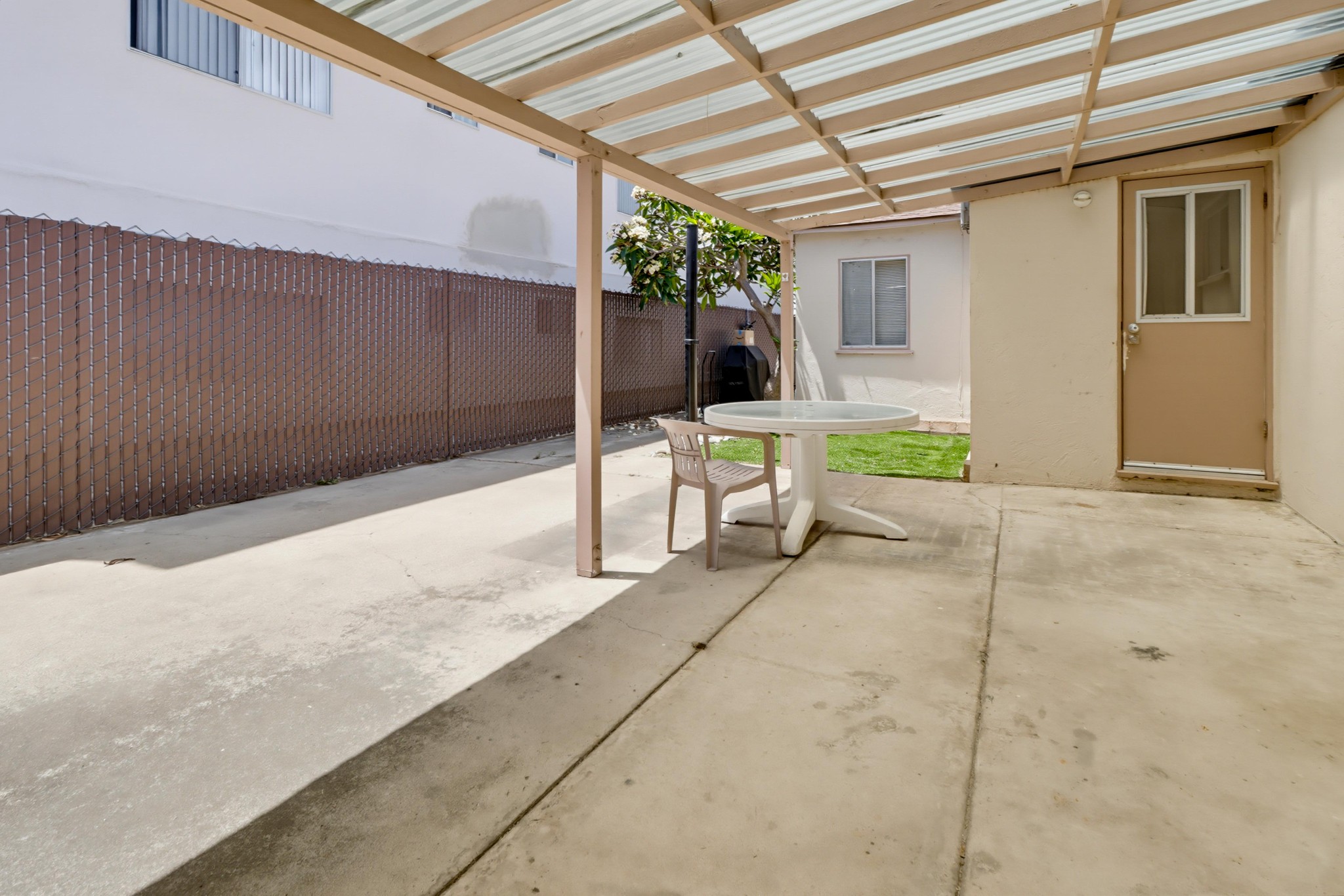 Virtual tour photo 45 of 49 for 1449-53 Oliver Ave