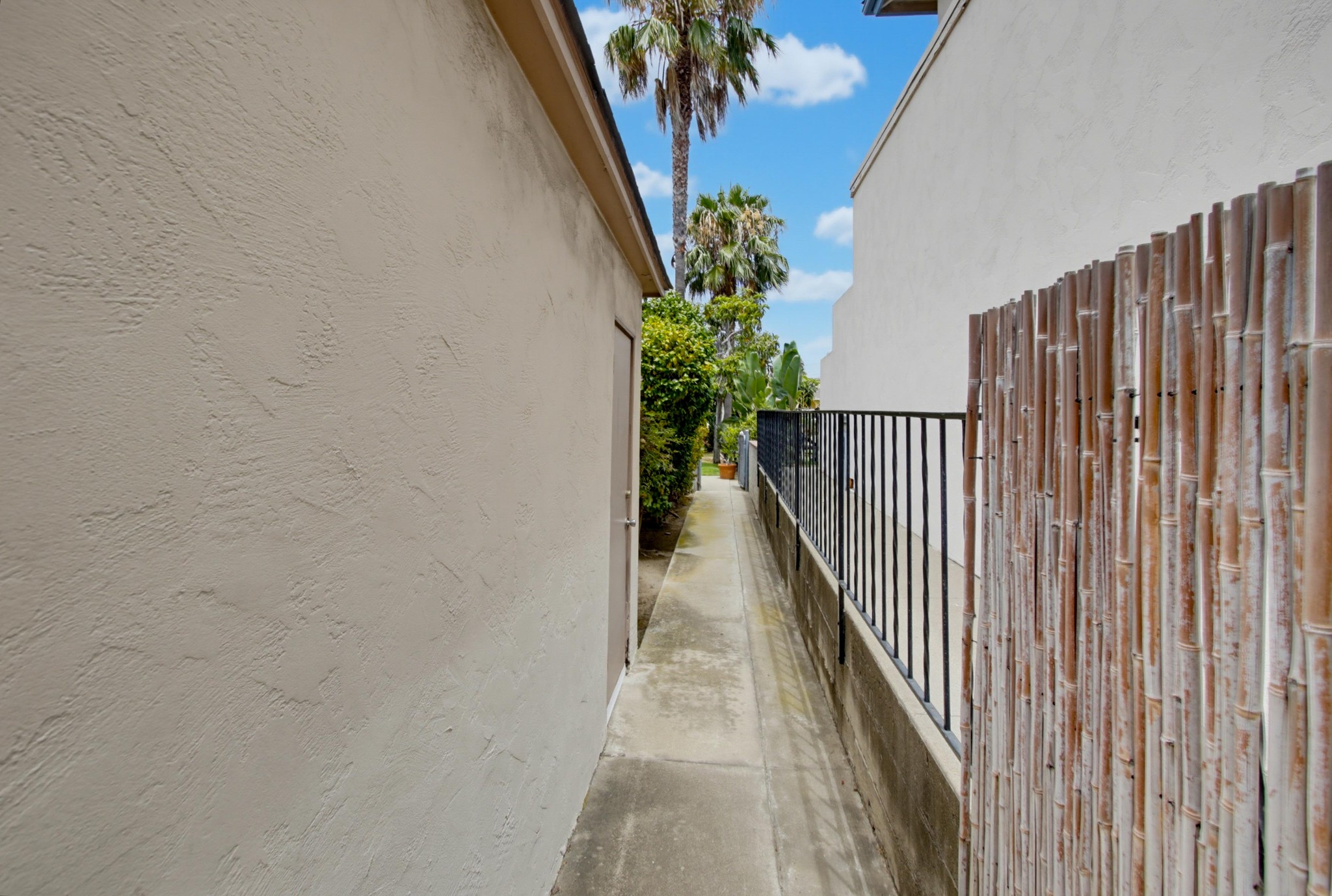 Virtual tour photo 14 of 51 for 1449-53 Oliver Ave
