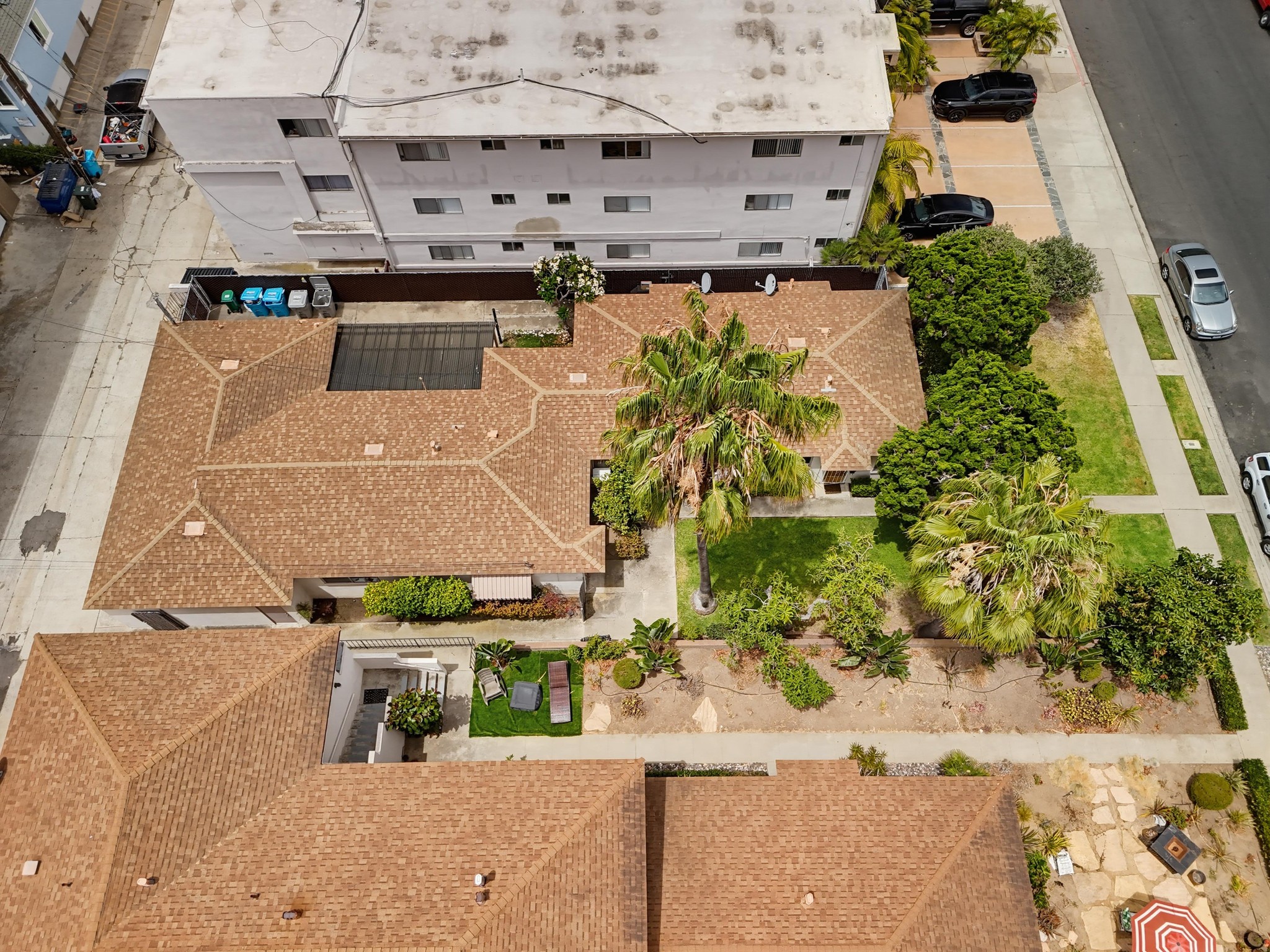 Virtual tour photo 52 of 51 for 1449-53 Oliver Ave