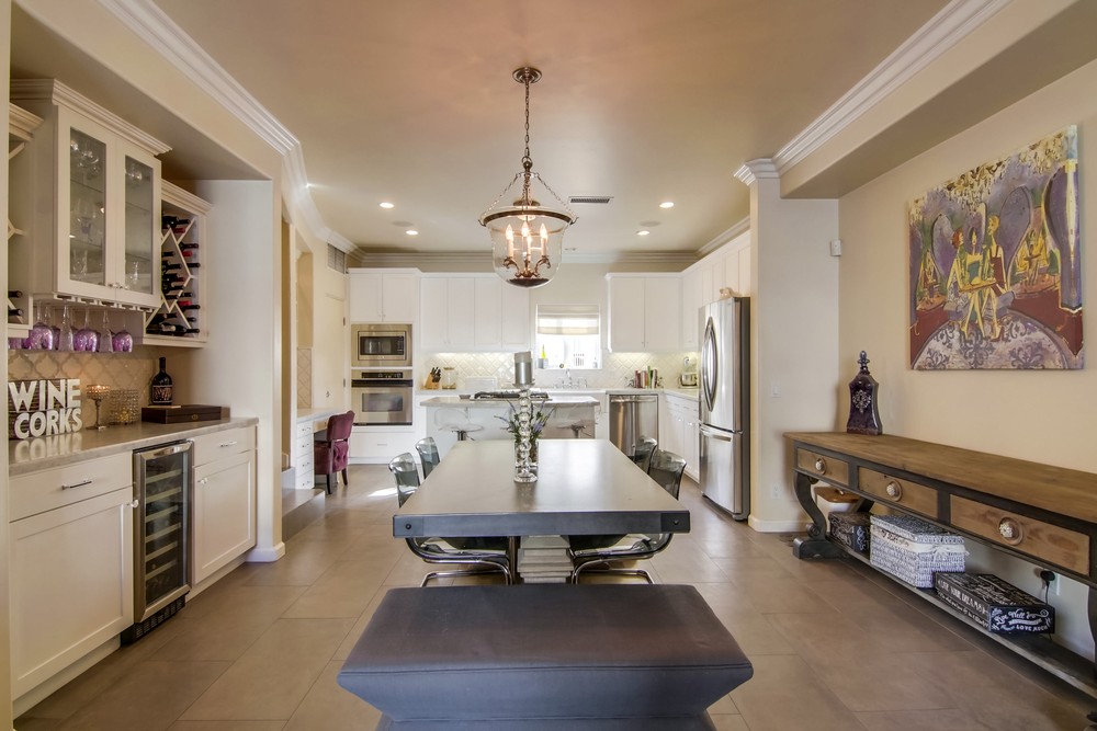 Virtual tour photo 14 of 47 for 145 W Hawthorn St