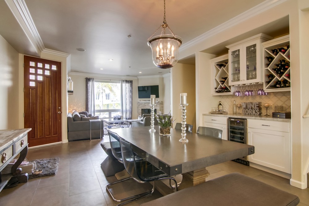 Virtual tour photo 18 of 47 for 145 W Hawthorn St