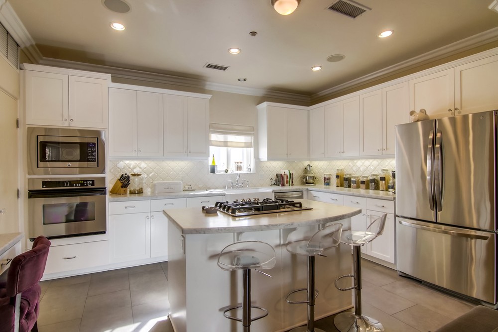 Virtual tour photo 19 of 47 for 145 W Hawthorn St