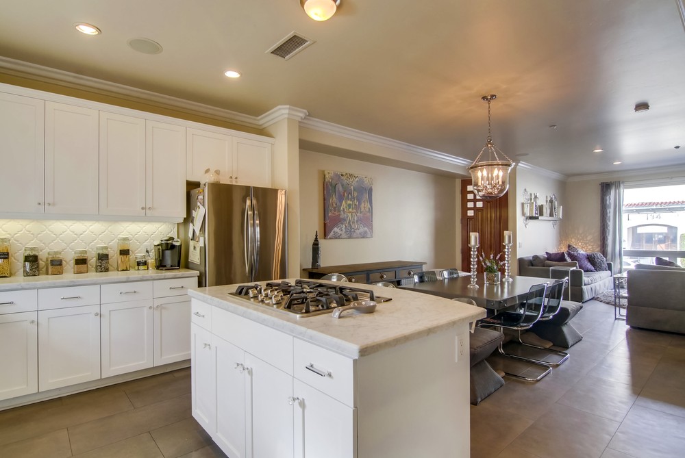 Virtual tour photo 21 of 47 for 145 W Hawthorn St