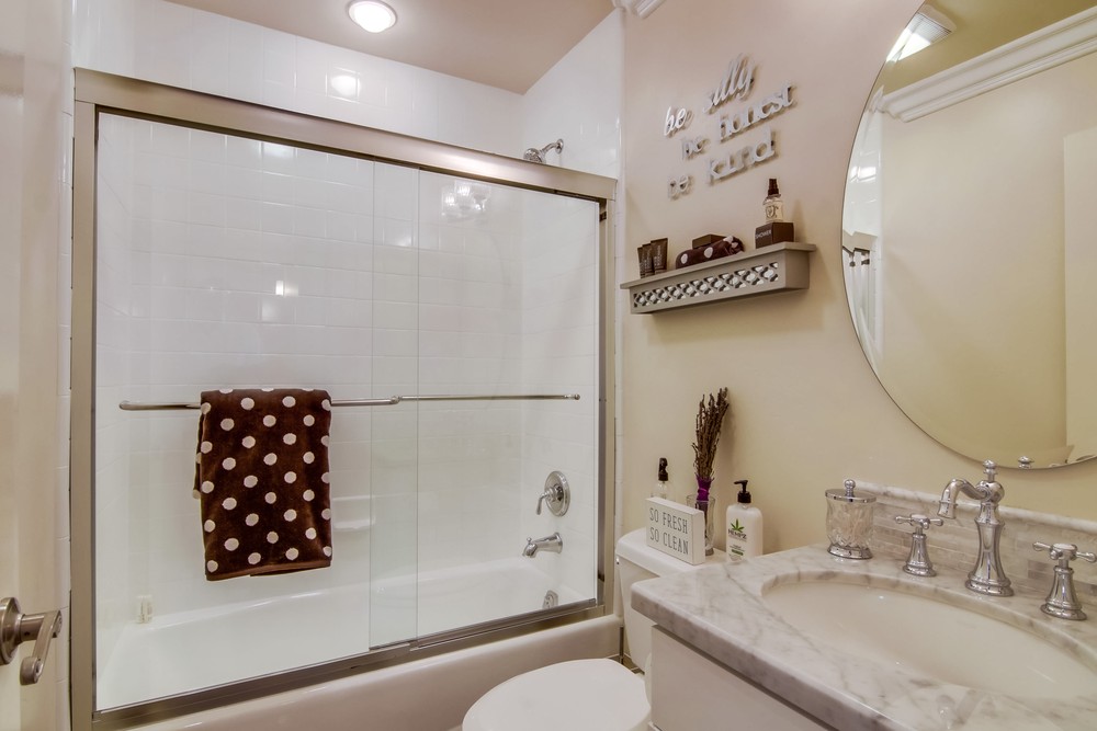 Virtual tour photo 43 of 47 for 145 W Hawthorn St