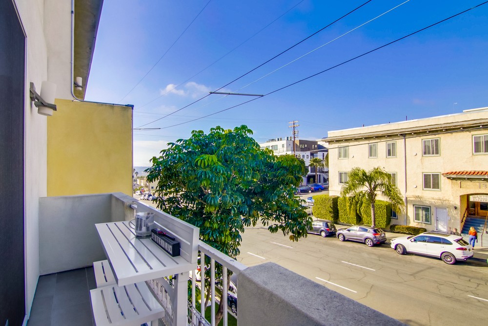 Virtual tour photo 44 of 47 for 145 W Hawthorn St