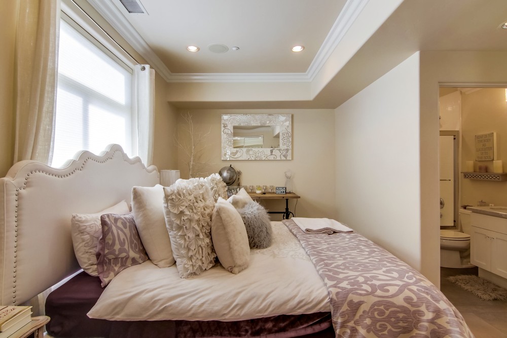Virtual tour photo 45 of 47 for 145 W Hawthorn St