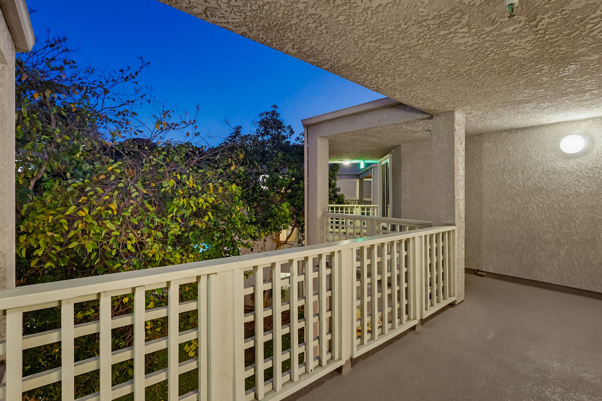 Virtual tour photo 5 of 155 for 1450 Brett Pl UNIT 305