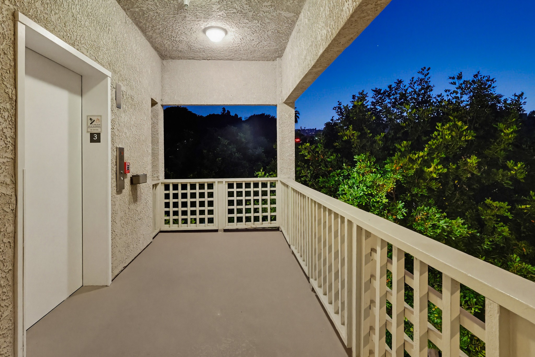 Virtual tour photo 7 of 155 for 1450 Brett Pl UNIT 305