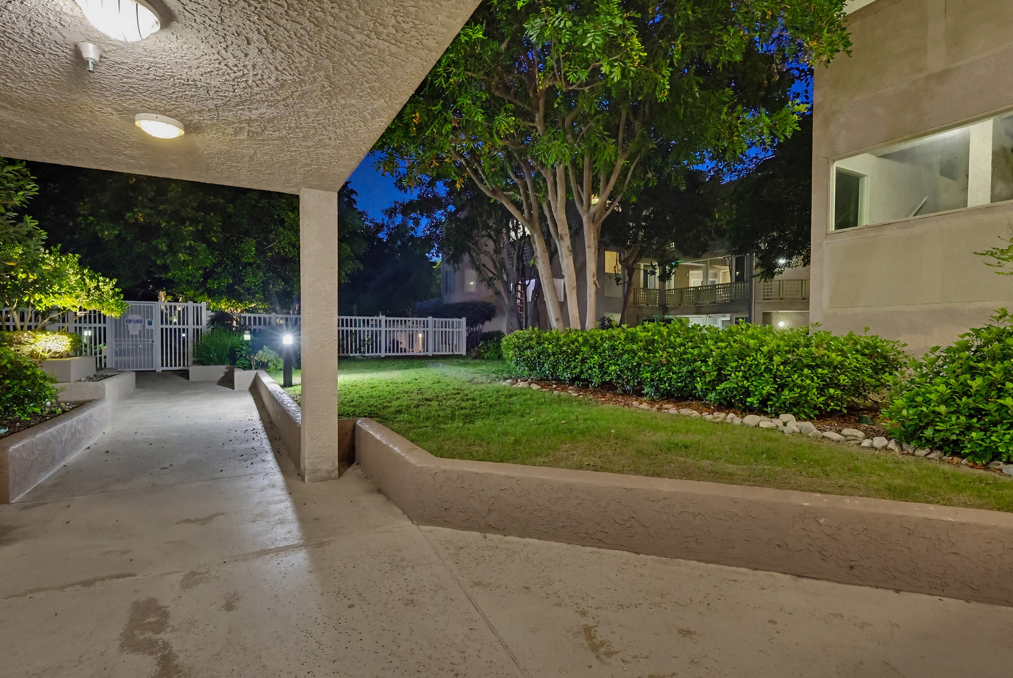 Virtual tour photo 8 of 155 for 1450 Brett Pl UNIT 305
