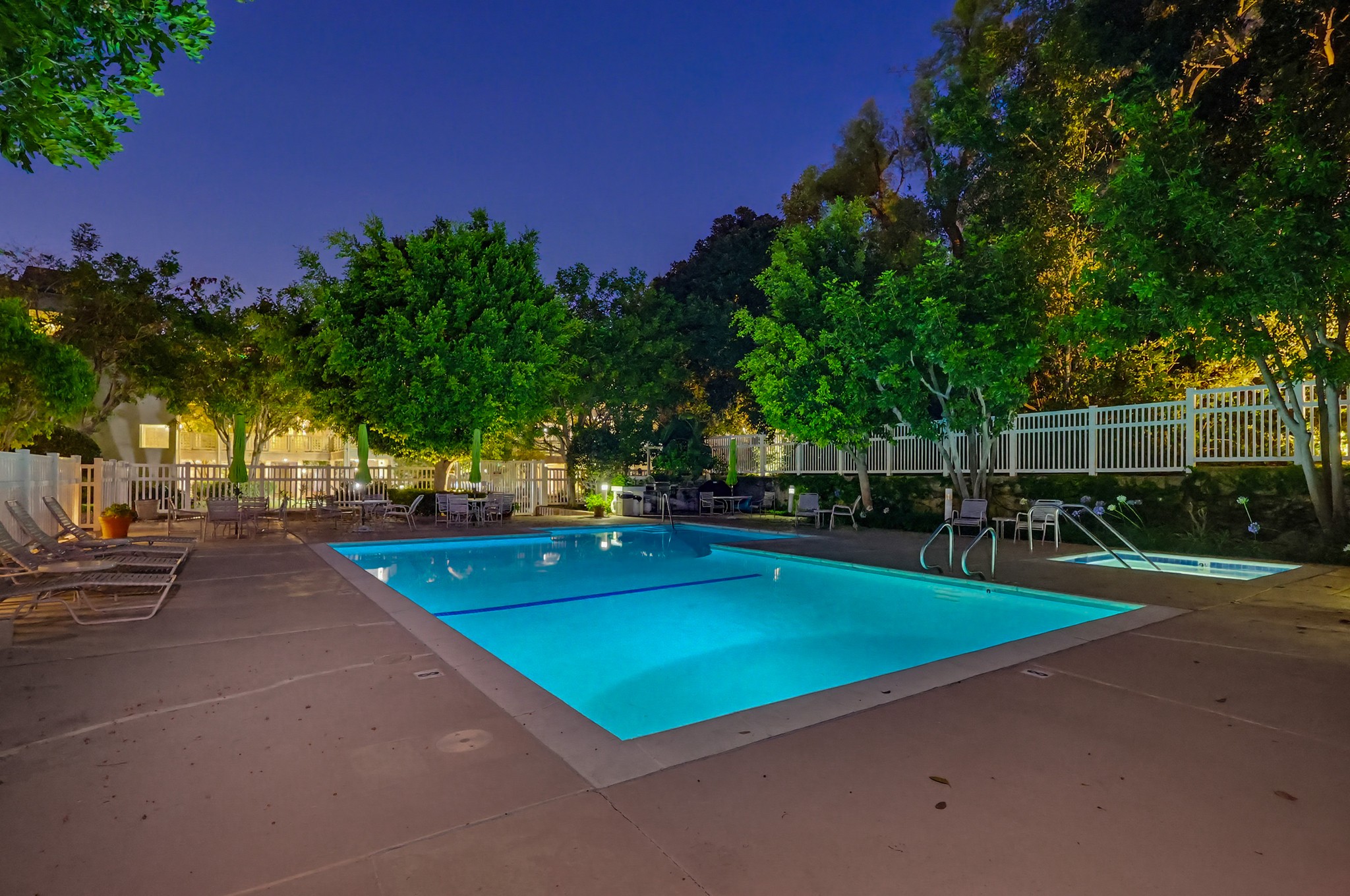 Virtual tour photo 14 of 155 for 1450 Brett Pl UNIT 305
