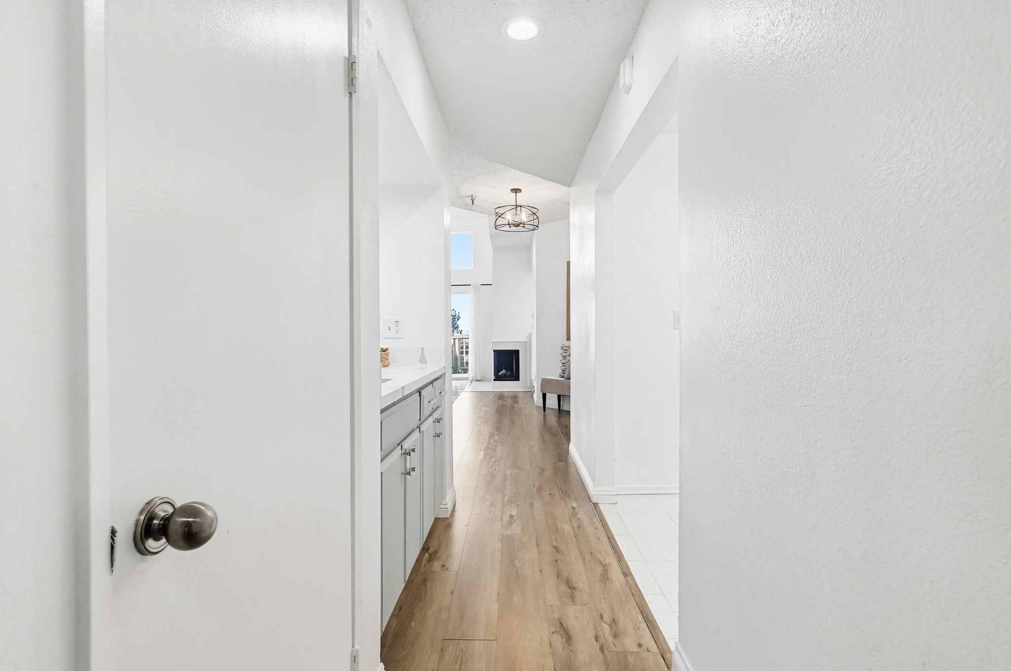 Virtual tour photo 26 of 155 for 1450 Brett Pl UNIT 305