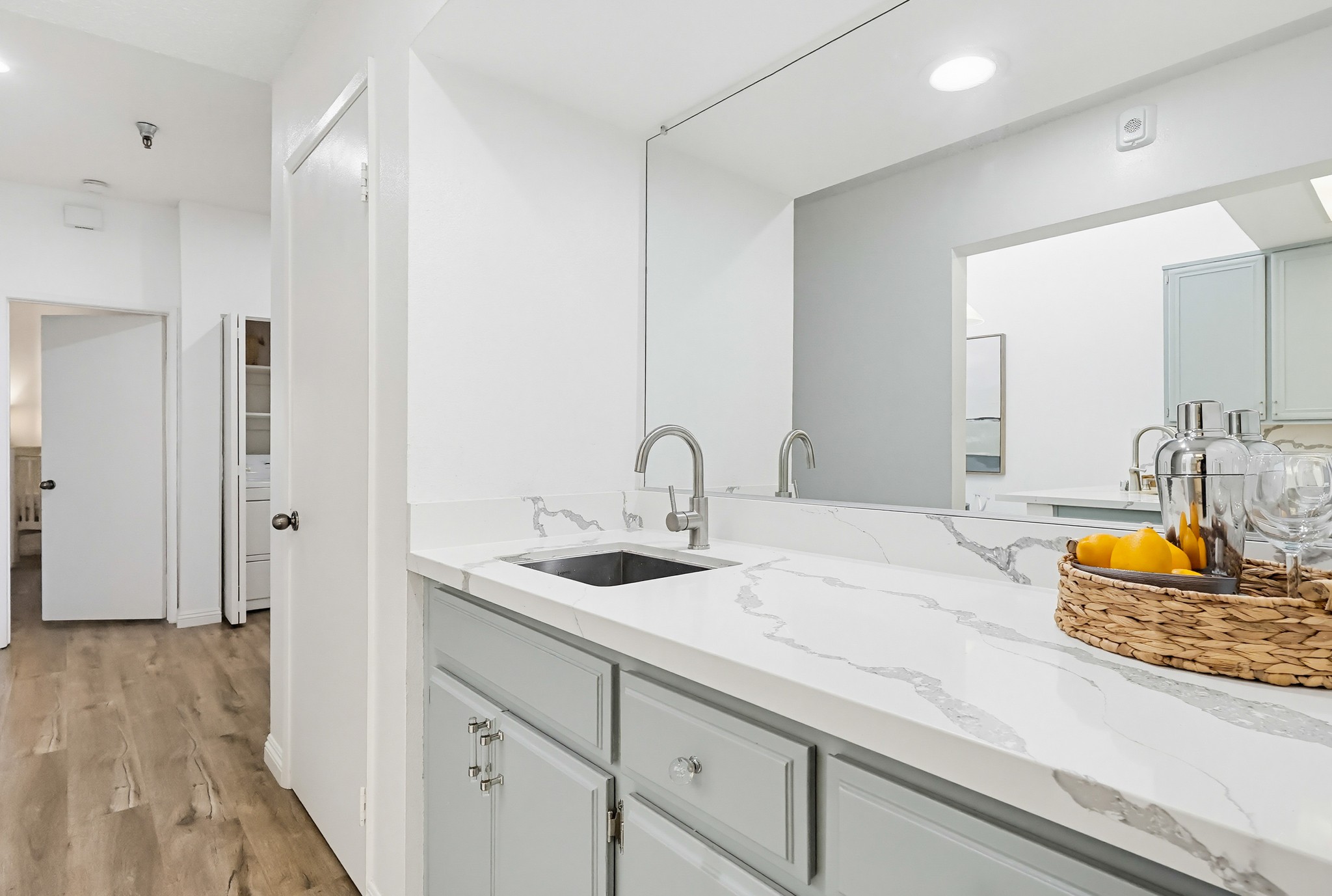 Virtual tour photo 40 of 155 for 1450 Brett Pl UNIT 305